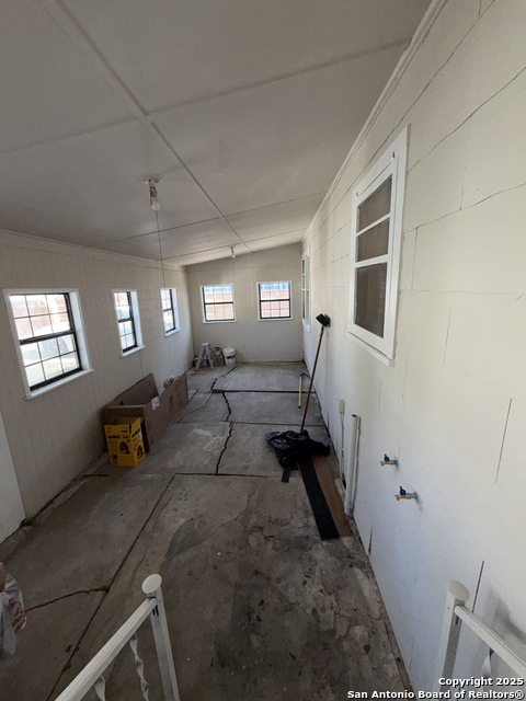 Image 29 of 30 For 419 Walton  