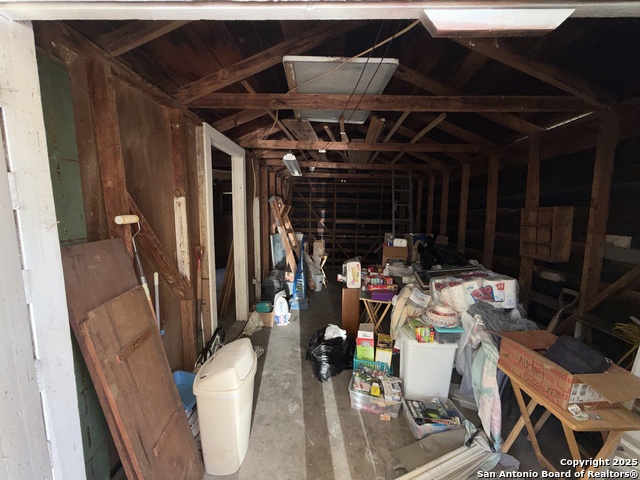 Image 9 of 30 For 419 Walton  