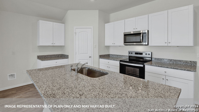 Image 13 of 38 For 809 Wild Olive Way