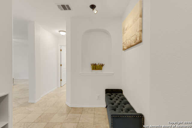 Image 10 of 31 For 438 Tiger Hills