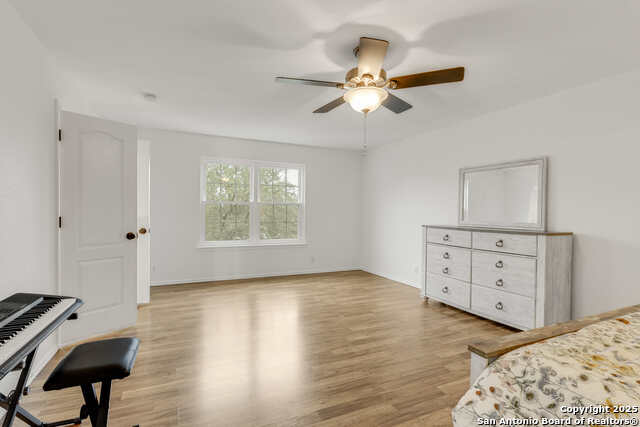 Image 15 of 31 For 438 Tiger Hills