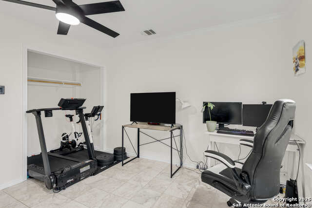 Image 21 of 31 For 438 Tiger Hills