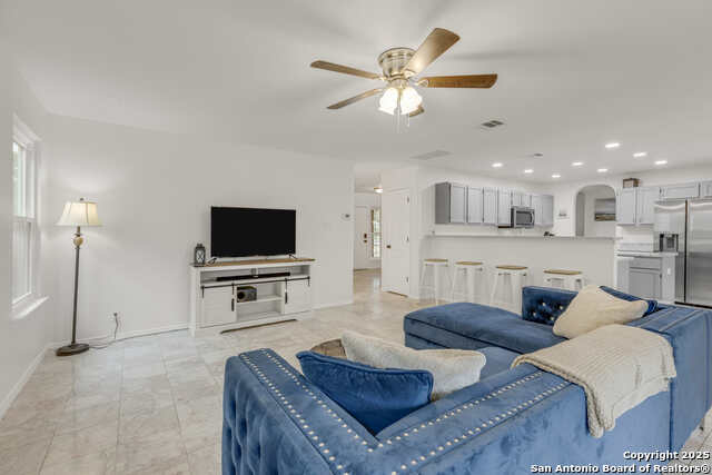 Image 3 of 31 For 438 Tiger Hills