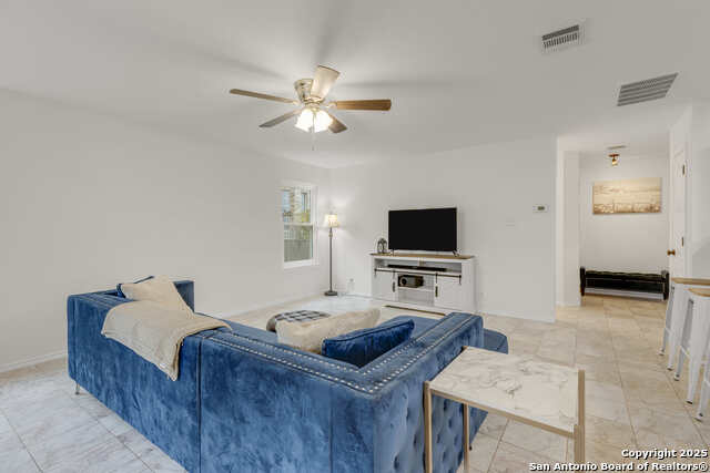 Image 4 of 31 For 438 Tiger Hills