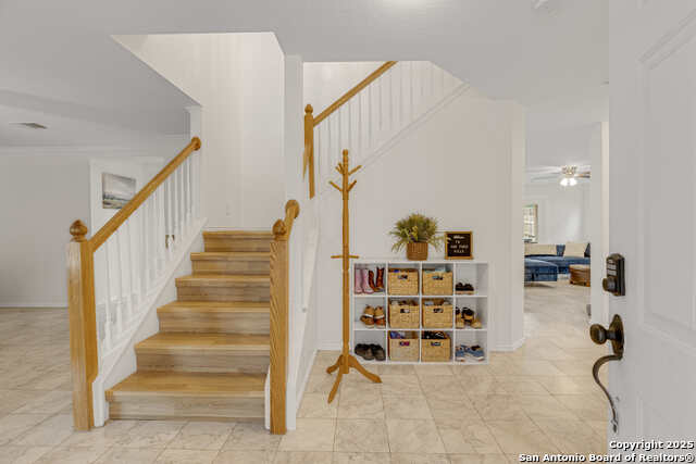 Image 9 of 31 For 438 Tiger Hills