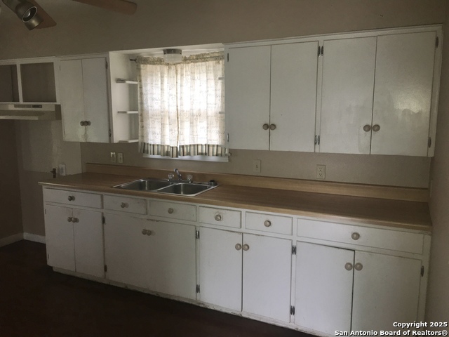 Image 11 of 12 For 816 Wilson