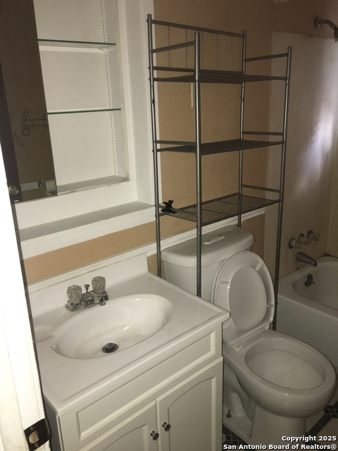 Image 6 of 12 For 816 Wilson