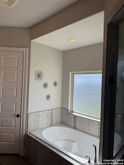 Image 11 of 26 For 465 Double Gate