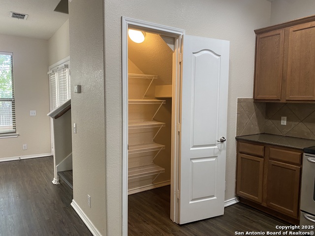 Image 5 of 24 For 6202 Jolie Ct W