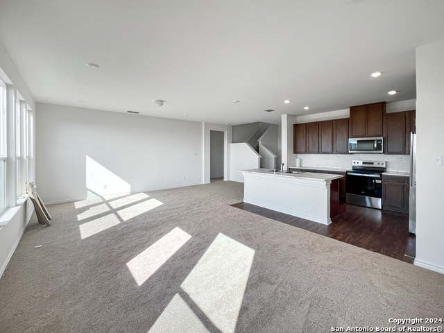 Image 8 of 25 For 14838 House Wren Fall