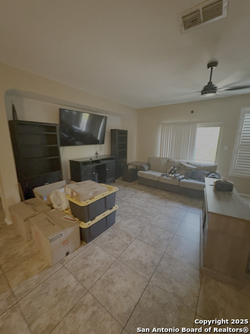 Image 3 of 13 For 1302 Plaza Lake