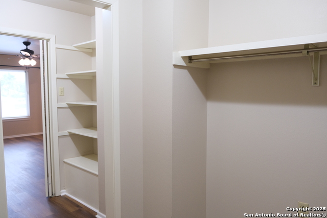 Image 29 of 42 For 393 Fenwick Dr.