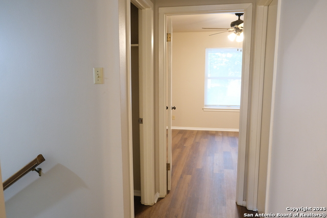 Image 33 of 42 For 393 Fenwick Dr.