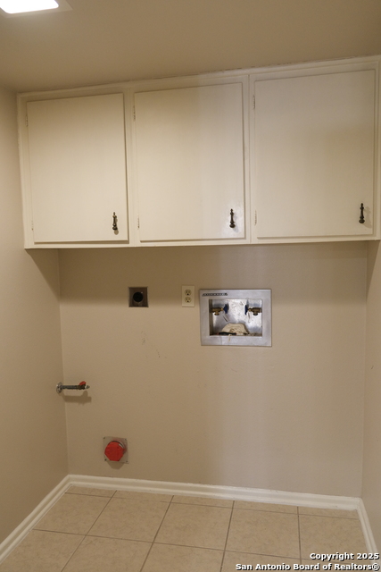 Image 9 of 42 For 393 Fenwick Dr.