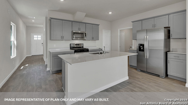 Image 8 of 35 For 229 New Albany Lane