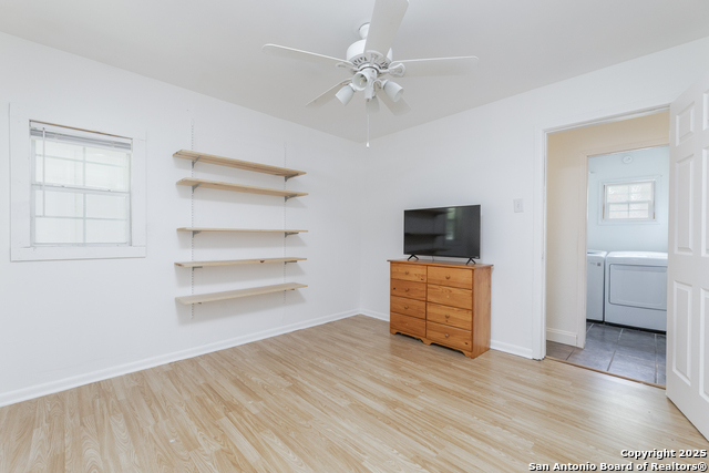 Image 18 of 34 For 15142 Mesquite St