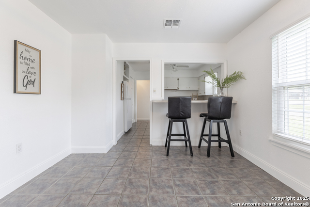 Image 19 of 34 For 15142 Mesquite St