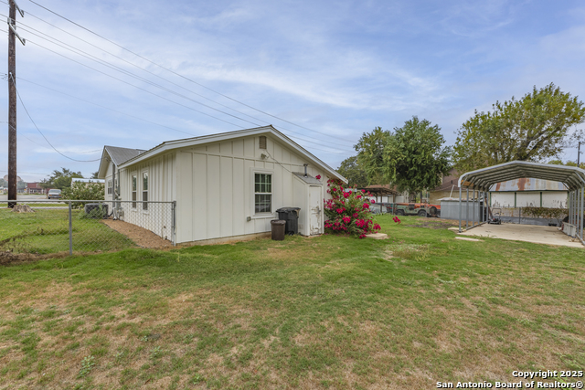 Image 28 of 34 For 15142 Mesquite St