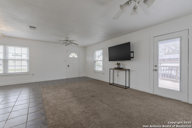 Image 6 of 34 For 15142 Mesquite St