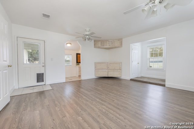 Image 9 of 34 For 15142 Mesquite St