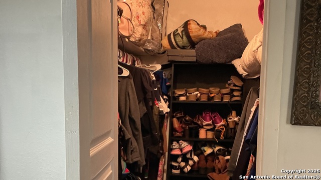 Image 21 of 40 For 2335 Oriley