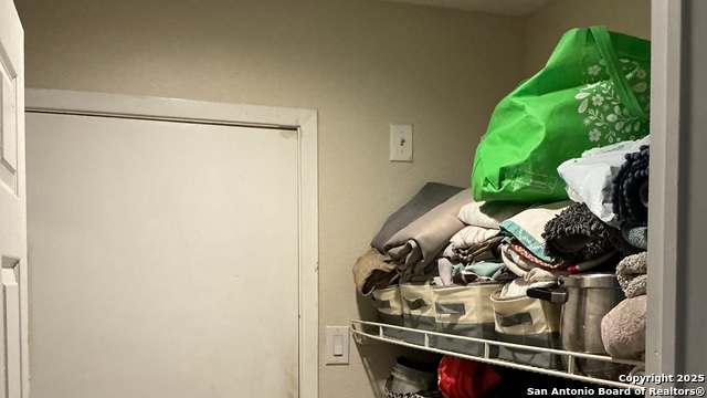 Image 22 of 40 For 2335 Oriley