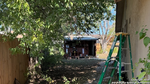 Image 28 of 40 For 2335 Oriley