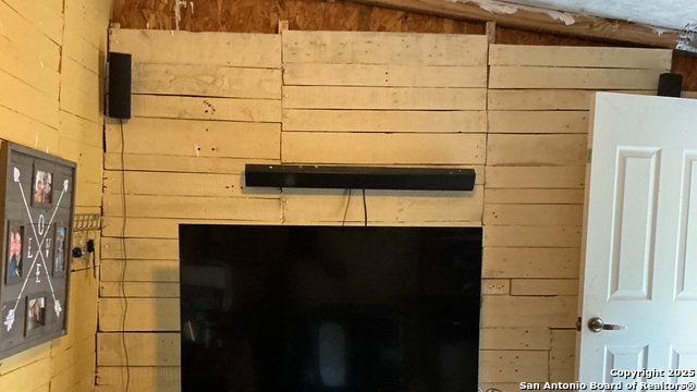 Image 40 of 40 For 2335 Oriley