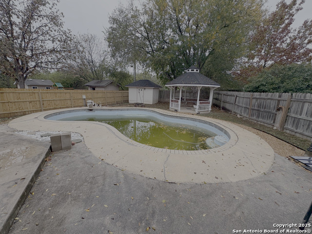 Image 14 of 14 For 12731 Huntsman View