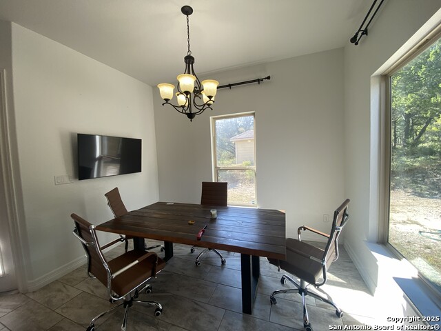 Image 15 of 47 For 3731 Flyn Y