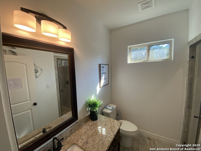 Image 33 of 47 For 3731 Flyn Y