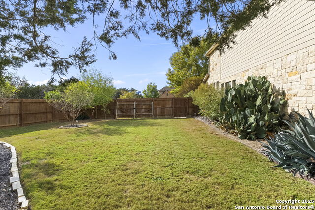 Image 4 of 68 For 9706 Rosemire Way