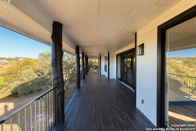 Image 15 of 62 For 141 Oak Shores