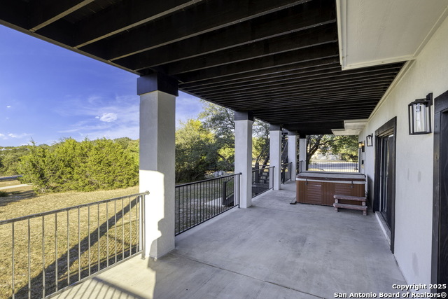 Image 22 of 62 For 141 Oak Shores