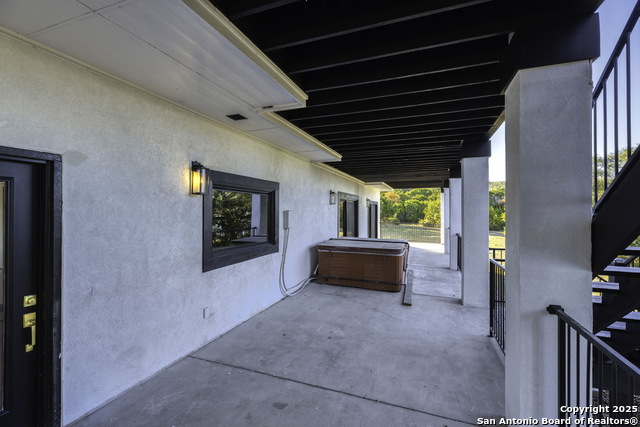 Image 23 of 62 For 141 Oak Shores