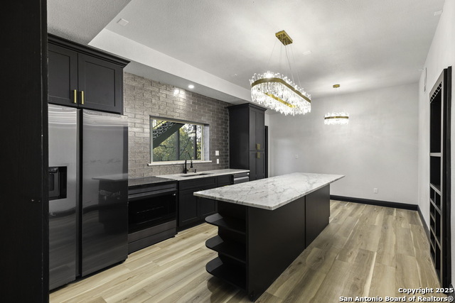 Image 37 of 62 For 141 Oak Shores