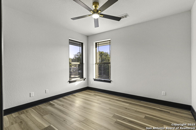 Image 43 of 62 For 141 Oak Shores