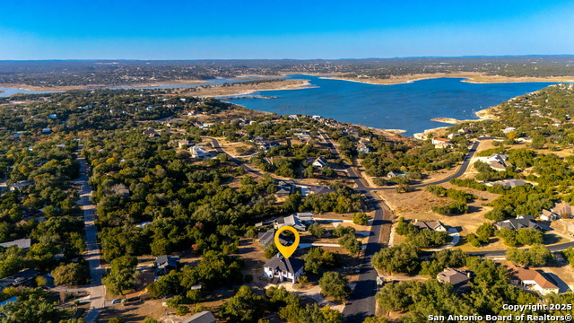 Image 6 of 62 For 141 Oak Shores