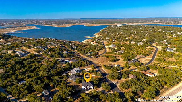 Image 7 of 62 For 141 Oak Shores