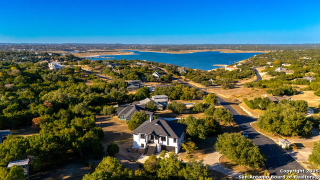 Image 8 of 62 For 141 Oak Shores