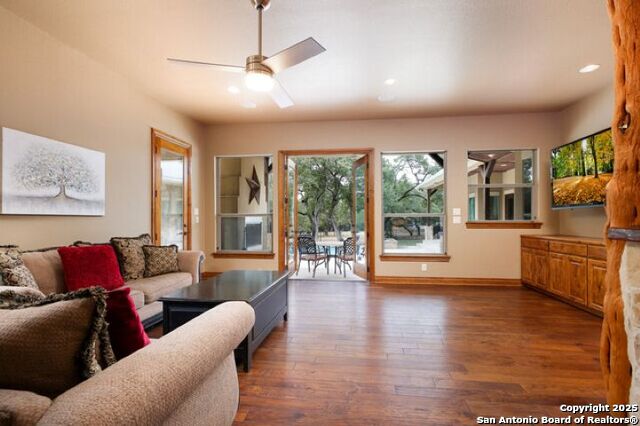 Image 21 of 36 For 26730 Rockwall Pkwy