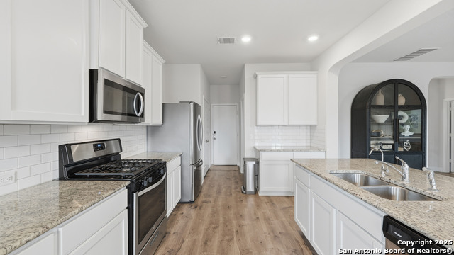 Image 19 of 47 For 117 Sailors Way