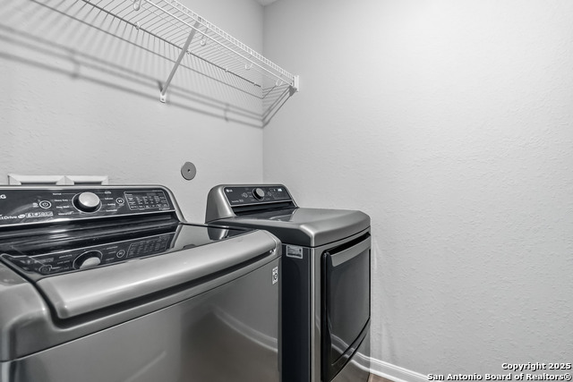 Image 18 of 31 For 9315 Bennett Forest