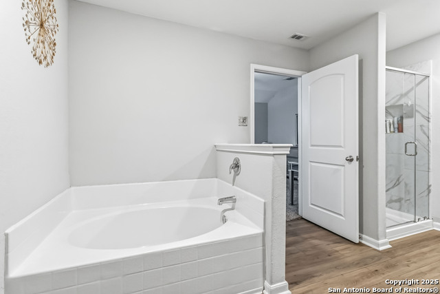 Image 22 of 31 For 9315 Bennett Forest