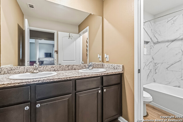 Image 27 of 31 For 9315 Bennett Forest