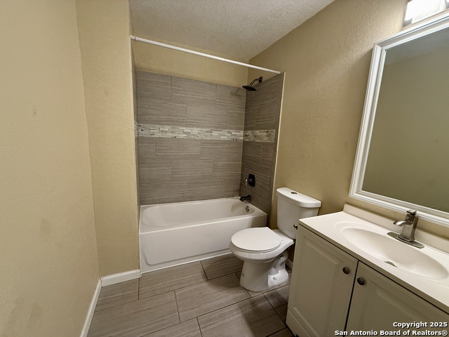 Image 15 of 21 For 8603 Ridge Flower