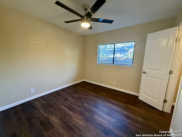 Image 17 of 21 For 8603 Ridge Flower