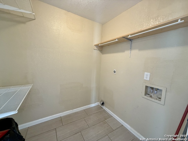 Image 19 of 21 For 8603 Ridge Flower