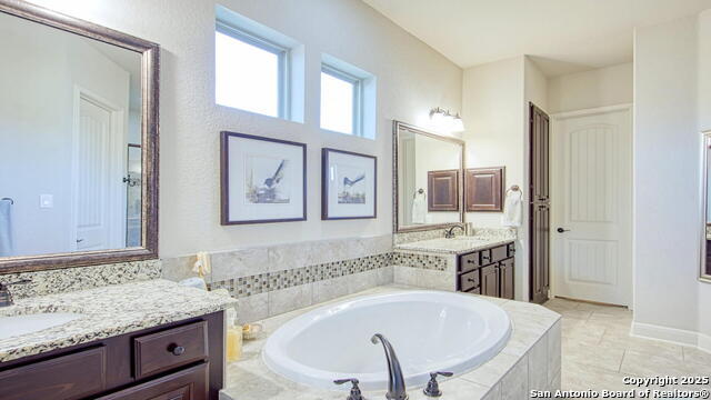 Image 24 of 50 For 909 Adriatic