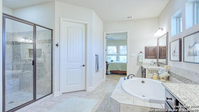 Image 26 of 50 For 909 Adriatic